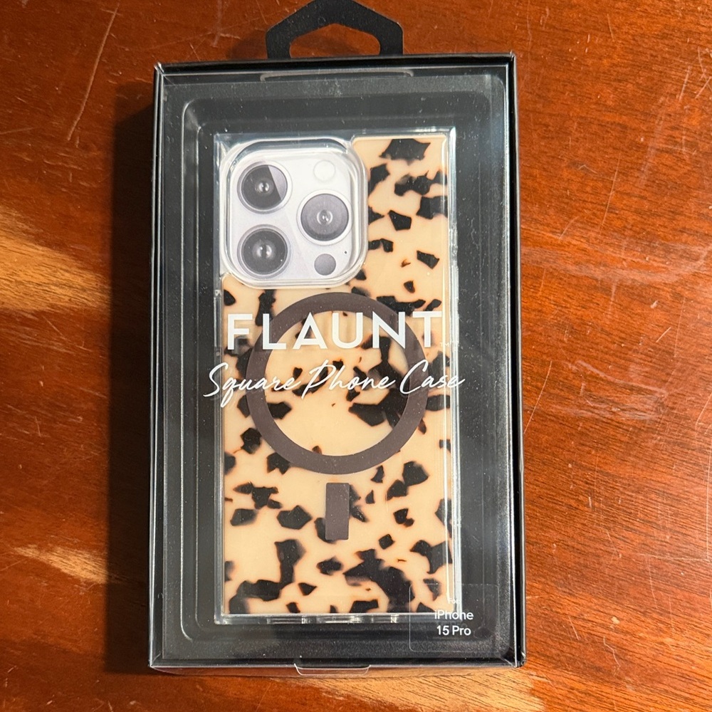 Flaunt Tortoise Shell Case for iPhone 15 Pro